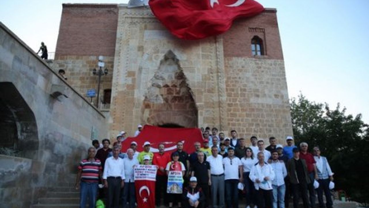 Afşin'de geleneksel yemliha yürüyüşü düzenlendi