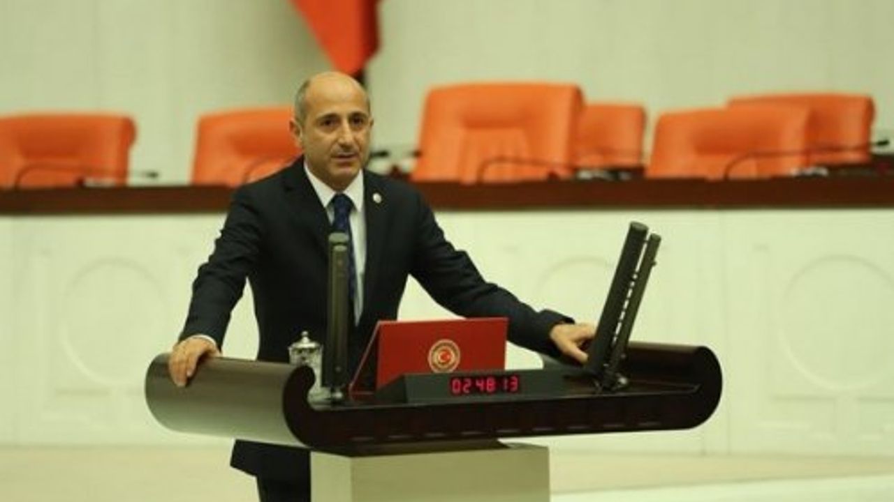 CHP’li Ali Öztunç’tan Şaşırtan Davranış!