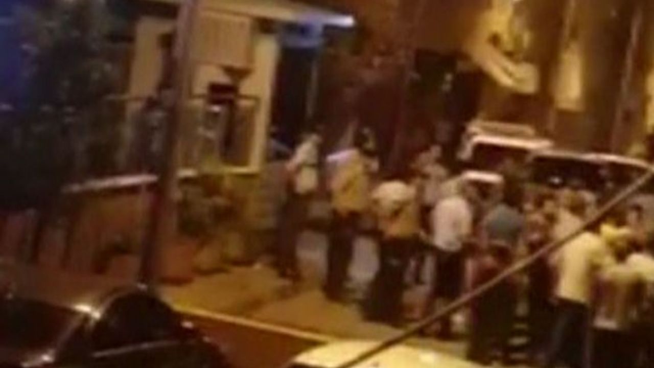 İstanbul'da çocukları taciz ettiği iddia edilen bir kişi mahalleli tarafından linç edildi