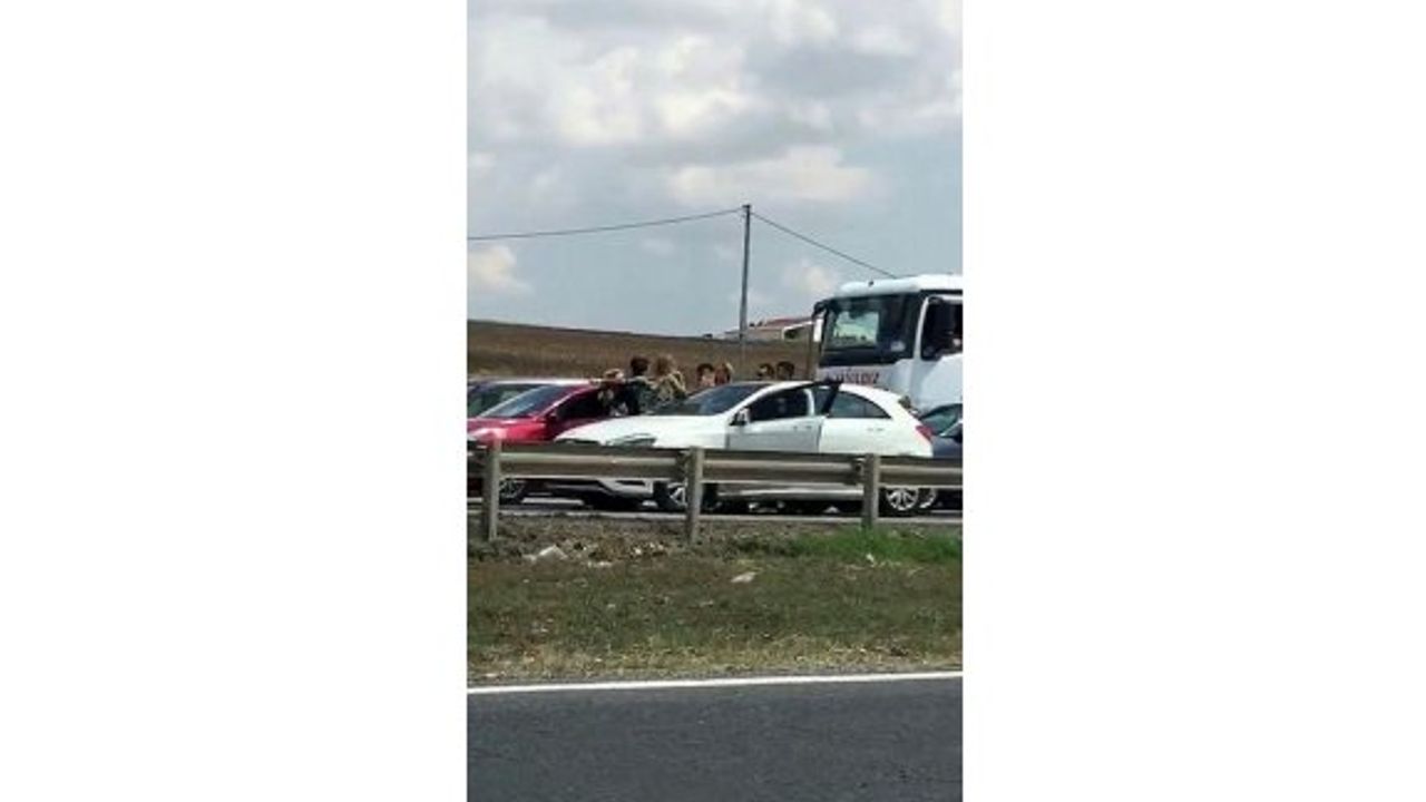 Son Dakika: Trafikte kadın sürücülerin şoke edici olayı!