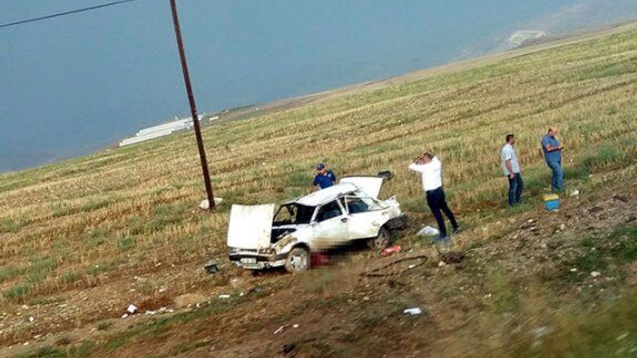Ankara'da feci kaza! Otomobil takla attı: 2 ölü 1 yaralı
