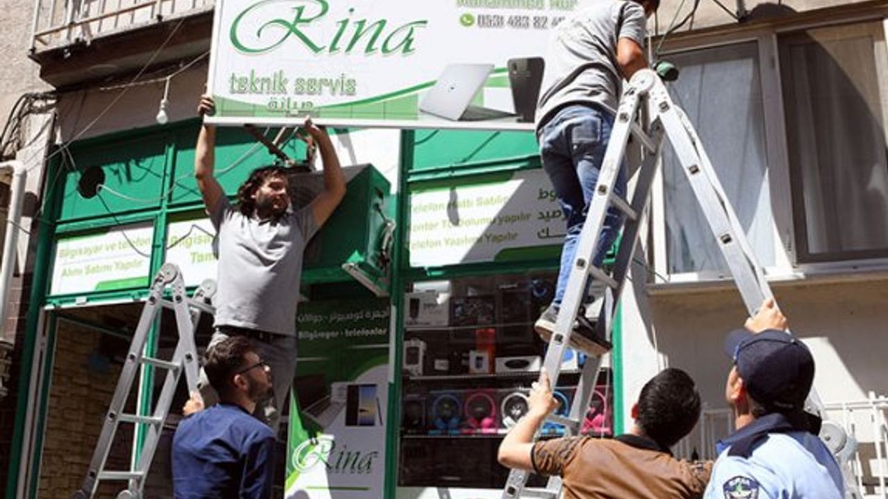 Her biri teker teker sökülüp yenileriyle değiştirildi