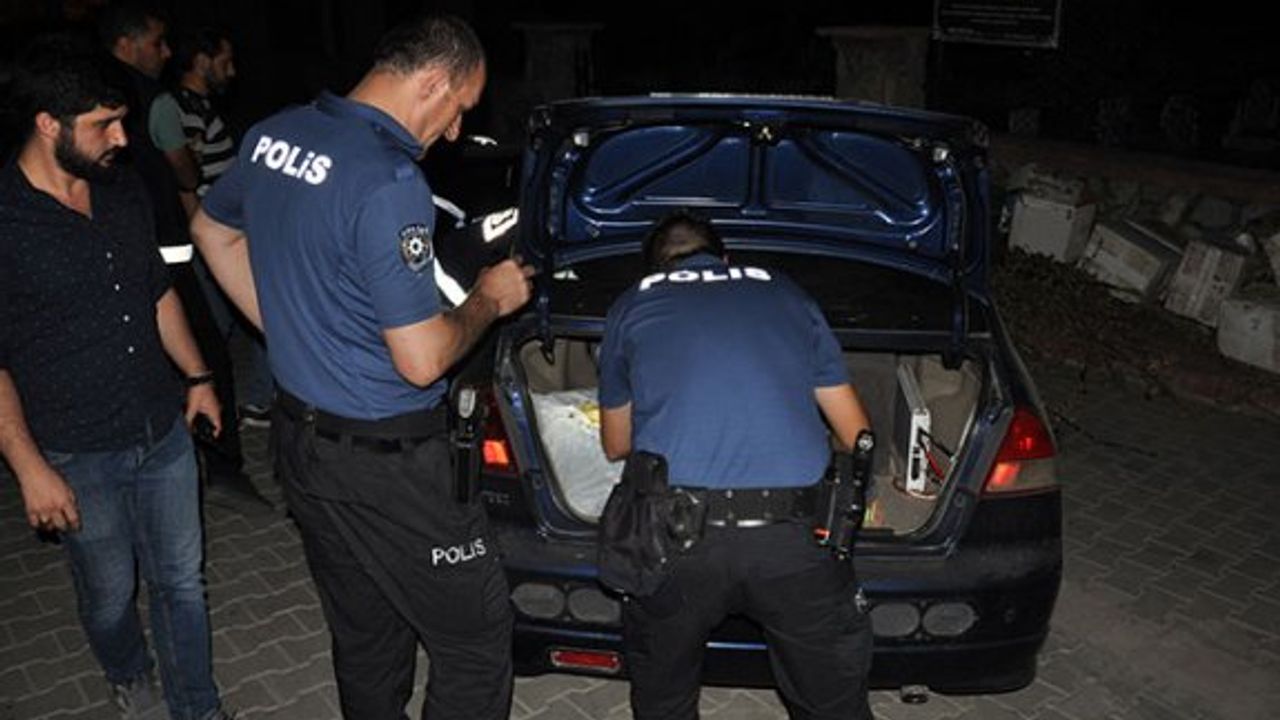 İnegöl'de halkın huzurunu sağlamak amacıyla, 200 polisle huzur uygulaması yapıldı