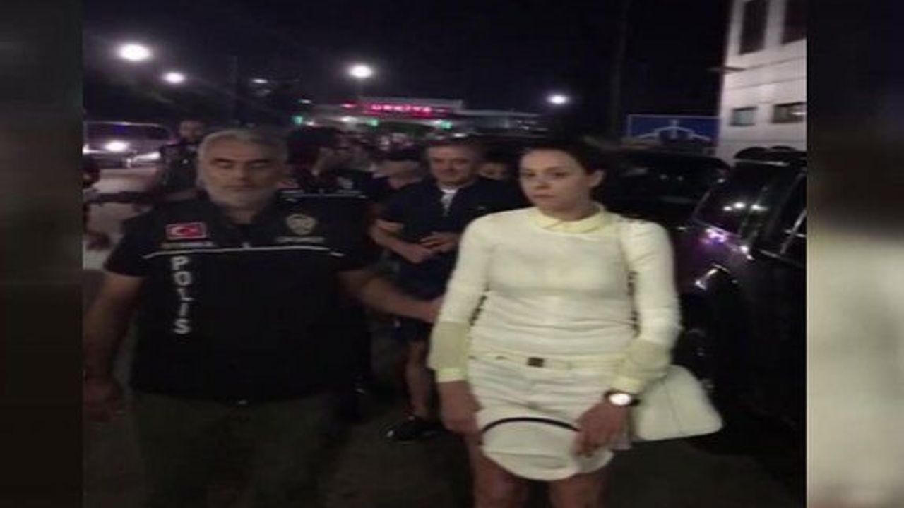 Mafya lideri ve sevgilisi yakayı ele verdi!