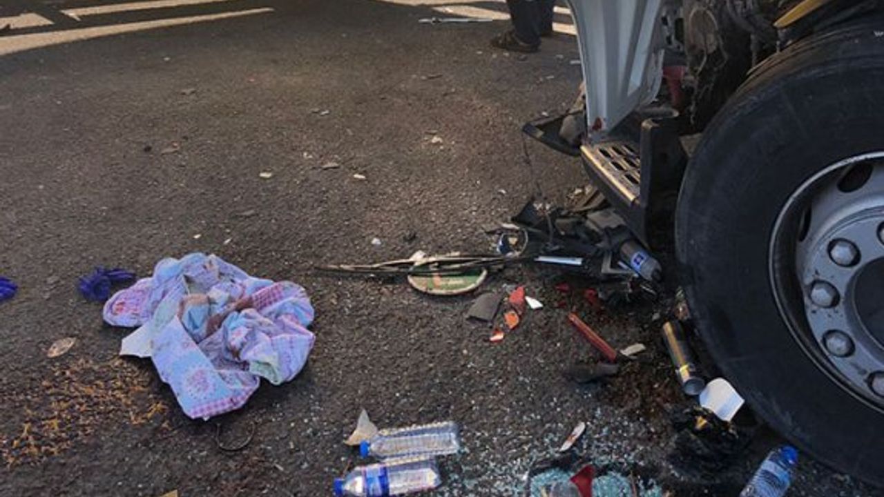 Şanlıurfa'da feci kaza! İki TIR'ın arasına sıkışan adam, yaşamını yitirdi