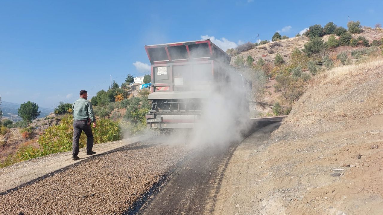 Dulkadiroğlu’nda Yol Seferberliği Sürüyor