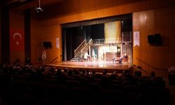 Reisbey tiyatrosu Kahramanmaraş'ta sahnelendi