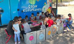 Büyükşehir’in Mobil Çocuk Kütüphanesi Büyük İlgi Görüyor