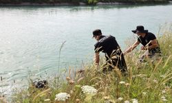 Serinlemek için sulama kanalına giren genç kayboldu