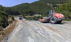 Büyükşehir Andırında Mahallelerin Yol İhtiyaçlarını Bir Bir Karşılıyor