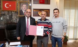 BAŞKAN AKPINAR, “PARK VE BAHÇELERİMİZİN BANKLARINI MESLEK LİSELERİMİZ ÜRETMEYE DEVAM EDECEK”