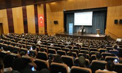Onikişubat Okuyor’da bu hafta ‘Kelimelerle Örülen Dünyamız’ konuşuldu