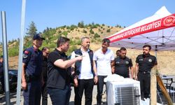 Başkan Toptaş ve Kaymakam Çiğdem, yangın bölgesinde vatandaşları ziyaret etti