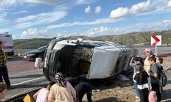 Osmaniye’de yolcu minibüsü şarampole devrildi: 13 Yaralı