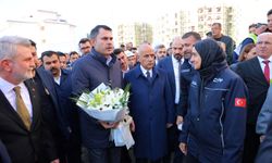 Bakan Kurum’a Fuar Davetiyesi Takdim Edildi