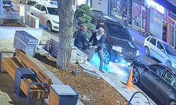 Kahramanmaraş'ta Parktaki Ağacı Araçla Çaldılar