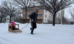Kahramanmaraş'ta Torununu Kızakla Çekerek Antrenman Yapıyor