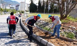 Onikişubat Belediyesi’nden 9 farklı mahallede eş zamanlı kaldırım ve yol çalışması