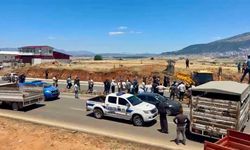 Kahramanmaraş’ta Kaçak Yapı Tepkisi: Batı Köyleri Yolu Ulaşıma Kapatıldı