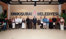 Onikişubat Belediyesi’nin Evlilik Okulu’nu Tamamlayan İlk 50 Çift Sertifikalarını Aldı