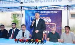 Başkan Toptaş Önce Aşure Dağıttı, Sonra Vatandaşların Sorularını Yanıtladı