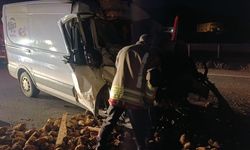 Kahramanmaraş’ta Traktör Römorkuna Çarpan Transit Sürücüsü Ağır Yaralandı