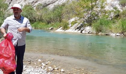 Başkan Güven ekibi ile bir araya gelerek, Hurman Nehri'nde temizlik yaptı