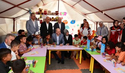 Kurtulmuş ve Güngör’den depremzedelere bayram ziyareti!