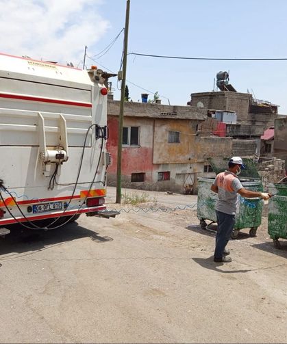 Onikişubat Belediyesi’nden bayramda alkış alan temizlik harekâtı