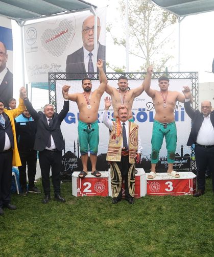 14. Geleneksel Bertiz Baydemirli Kısa Şalvar Güreş Festivali Coşkuyla Gerçekleştirildi