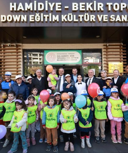 AK Kadınlar’dan DOKMER’de anlamlı Dünya Engelliler Günü programı