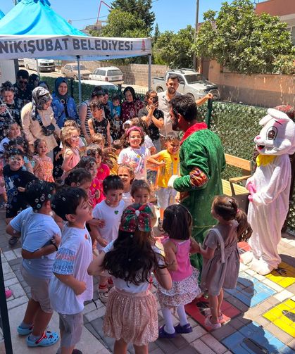 Onikişubat Belediyesi’nin 42 mahalleden başvuru alan Yaz Okulu’nda eğitim başladı