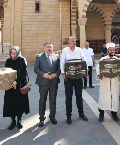 Kabe Örtüleri ve Mukaddes Emanetler Kahramanmaraş’a Ulaştı