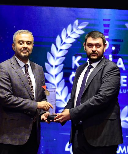 5. KASİAD Ödülleri’nin en özeli, Başkan Toptaş ve Onikişubat Belediyesi’ne verildi