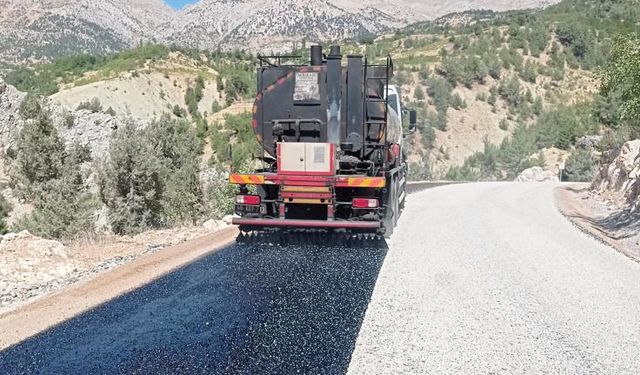 Kahramanmaraş'ta Grup Yollarının Ulaşım Standardı Artırılıyor