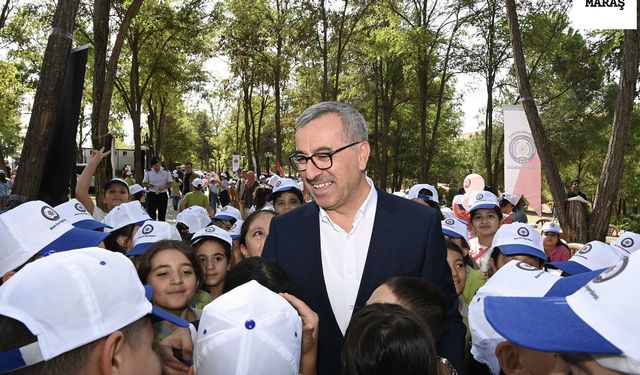 Başkan Güngör, Öğrencilerin Sevinçlerine Ortak Oldu