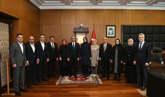 Başkan Güngör, AK Parti Genel Başkan Yardımcısı Kaya’yı Ağırladı