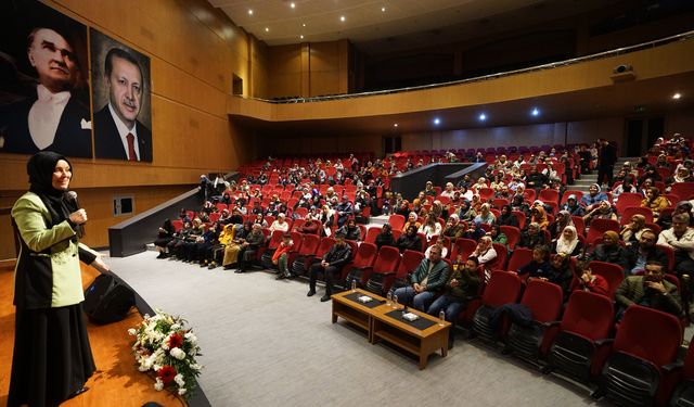 Yazar Tongar, Aile Olmak ve Aile Kalmanın Önemini Anlattı