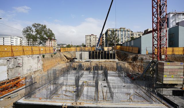 Kahramanmaraş'ta Çalışmalar Hızlandı, Yeni Yapılar Yükseliyor