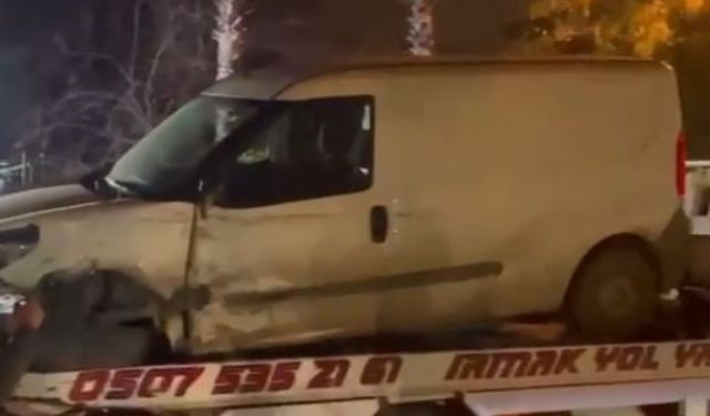 Polislerin 60 kilometre takip ettiği şüpheliler kazaya karışınca yaya olarak yakalandı!