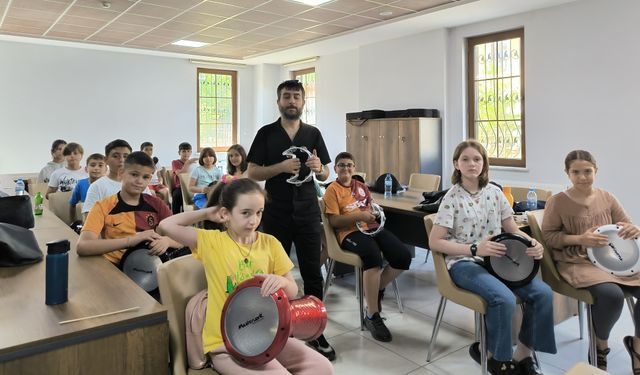 Göksunlu Çocuklar Yaz Tatilini Büyükşehir’in Kurslarında Değerlendiriyor