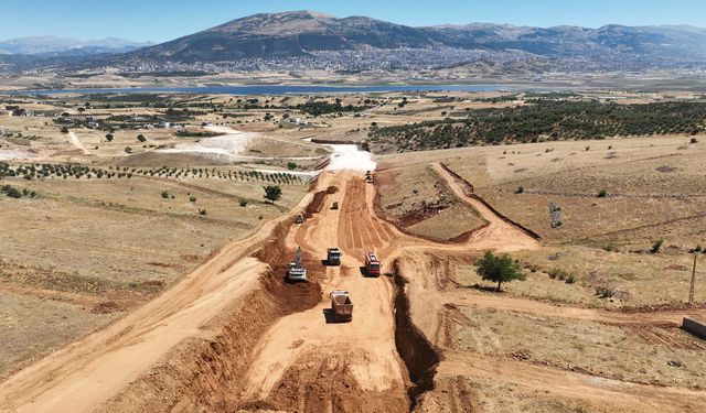 Önsen’in Yeni Bulvarlarında Çalışmalar Sürüyor