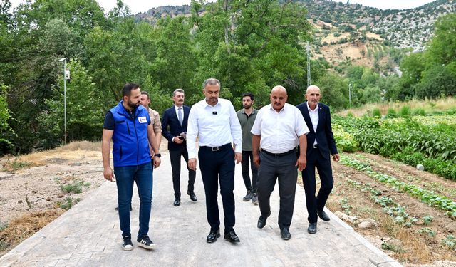 Onikişubat Belediyesi, Döngel Mahallesi’nde kilit parke çalışmalarında sona geldi