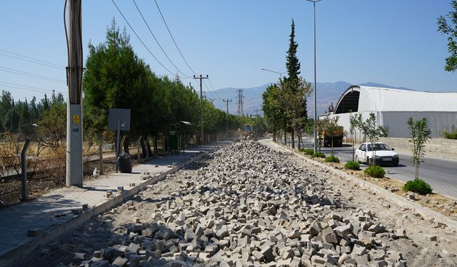 Büyükşehir, Onikişubat’ta Organize Sanayi ve Kavlaklı’nın Ulaşımını İyileştiriyor