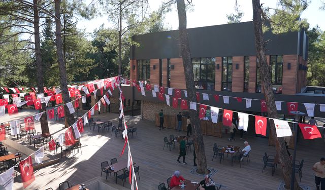 Şehrin Yeni Mekânı Çamlıca Restoran, Misafirlerini Ağırlamaya Başladı