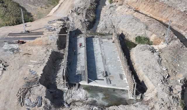 Güney Bağlantı Yolu’nun Yeni Güzergâhında Sanat Yapılarının İnşası Sürüyor