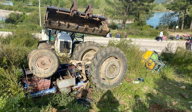 Ağaçlarını ilaçlamak istedi, devrilen traktörün altında kalıp ağır yaralandı