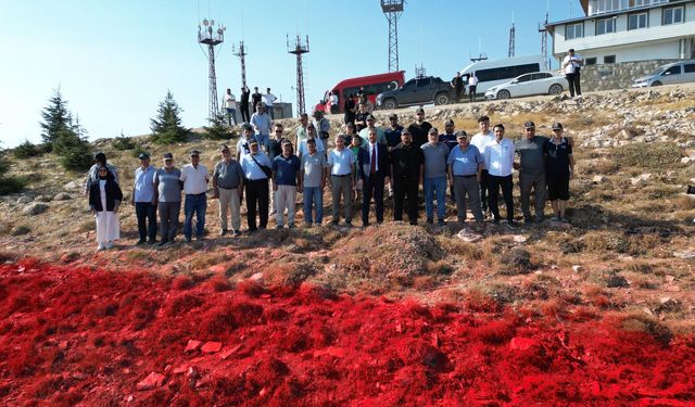 Başkan Toptaş, dünyanın en büyük bayrağını şehit aileleri ve gazilerle tamamladı