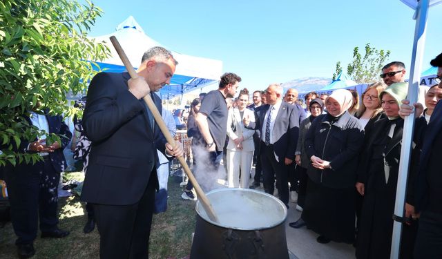 Onikişubat Bağ Bozumu Festivali yoğun katılımla başladı