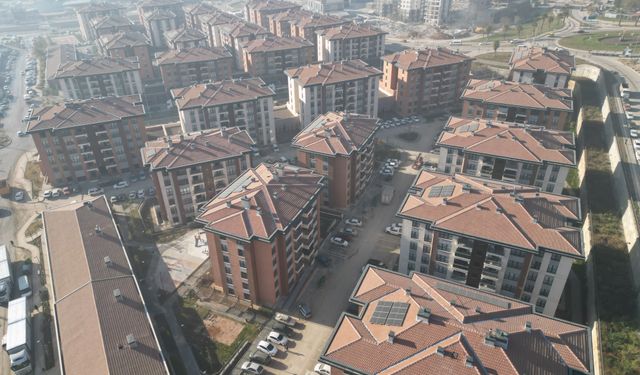 Depremin Simgesi Ebrar Sitesi'nin Adı Anka Toplu Konutları Oldu